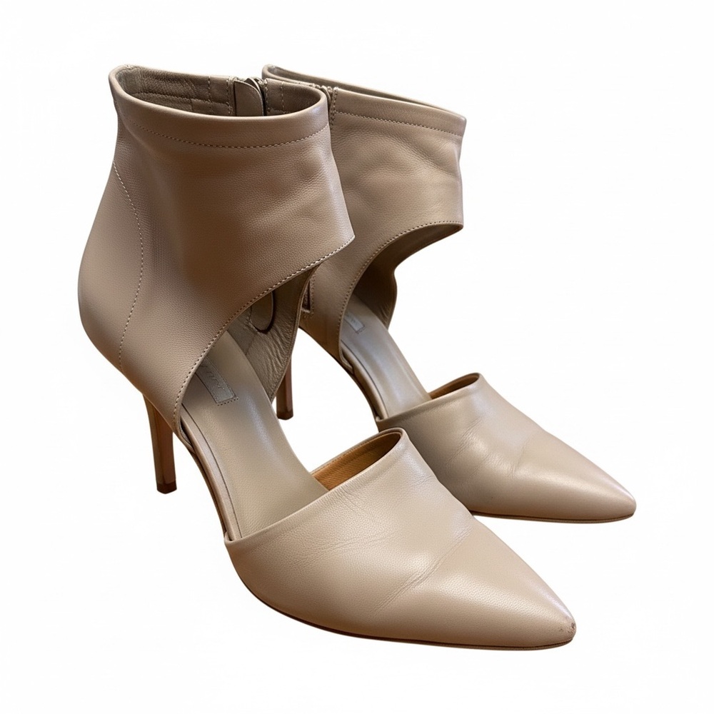 Vince Italian Leather Ankle Bootie Heels | Nude Taupe | Size 39 / 8